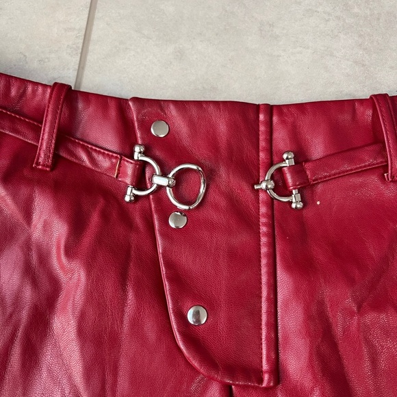 Saunders Collective Red Faux Leather Skirt - Picture 3 of 9